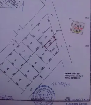 Vente d'un terrain à Agoè Adougba, 166 m², à 200 m du goudron – 9 000 000 FCFA — photo 2
