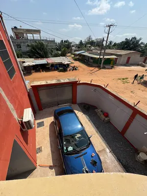 Immeuble R+2 en vente en angle de rue à Adidogomé Gbomamé – 80 millions FCFA — photo 2