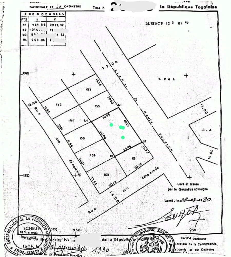 2 lots avec bâtis à démolir à vendre à Agoè Cacaveli – prix à partir de 55 millions FCFA le lot
