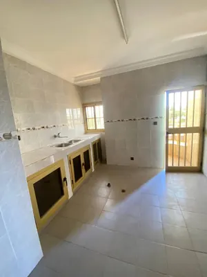 Immeuble 5 pièces + 3 boutiques en vente en bord de goudron à Adidogomé Apédokoè – 350 millions FCFA — photo 8