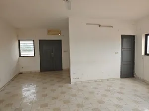 Immeuble triplex 242 m² en angle de rue à vendre en bordure de grande route à Adidogomé Franciscains – 95 millions FCFA — photo 11