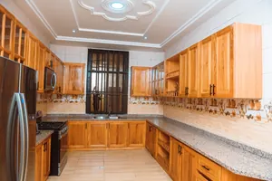 Vente d'une villa duplex meublée à Agodéké, 12 chambres, 600 m², titre foncier personnel – 250 millions FCFA — photo 24