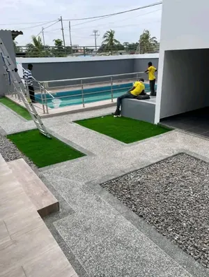 Villa meublée 6 pièces avec piscine à louer à Avepozo Agodeka – 1 200 000 FCFA/mois