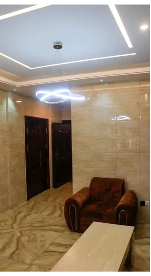 Vente d'un immeuble à Bé Kpéhénou, 2 compartiments (R+4 et R+3), 24 appartements + magasins, bord du goudron – 500 millions FCFA — photo 8