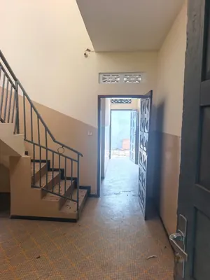 Villa 5 chambres à rénover en vente à Tokoin Hôpital – 75 millions FCFA