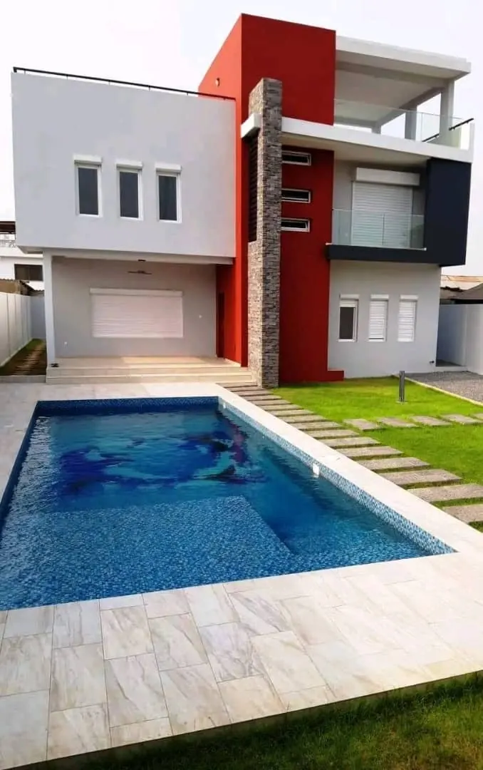 Villa 5 chambres à vendre à Kodjoviakopé – 360 millions FCFA