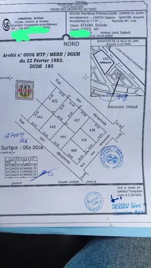 Terrain 1 lot en vente à Adidogomé CEG proche du goudron – 50 millions FCFA