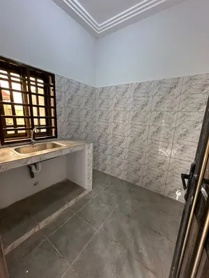 Vente d'une villa à Attiégou, 5 chambres, sur demi-lot, à 100 m du goudron – 59 millions FCFA — photo 10