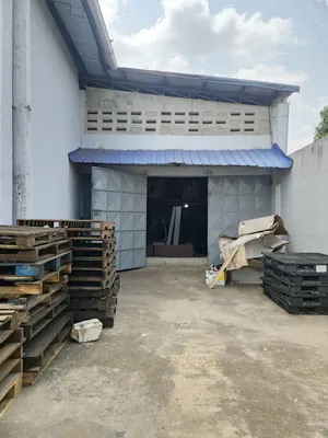 Vente d'un entrepôt à Agoè Fiovi, 668 m², accès direct au goudron – 72 millions FCFA — photo 4
