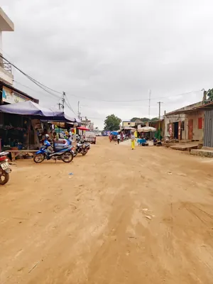 Maison 7 pièces sur demi-lot à vendre à Agoè Assiyéyé – 32 millions FCFA — photo 2