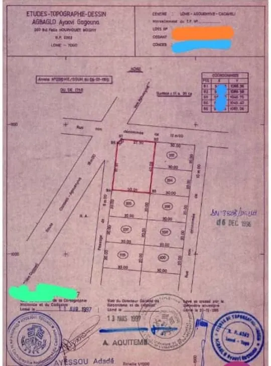 Terrain 1200 m² en vente en angle de rue à Agoè Cacaveli – 140 millions FCFA