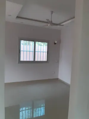 Villa basse 4 chambres en vente sur demi-lot à Apessito – 30 millions FCFA — photo 3