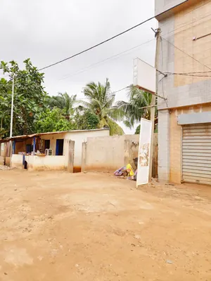 Maison 7 pièces sur demi-lot à vendre à Agoè Assiyéyé – 32 millions FCFA
