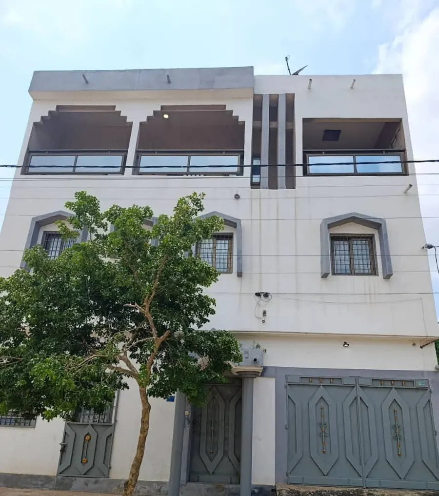 Villa 3 chambres en vente sur 300 m² à Agbalépédo – 80 millions FCFA