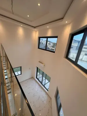 Location d'une villa à Baguida Batovi, duplex avec piscine, 5 chambres, jardin et garage – 1 700 000 FCFA/mois — photo 13