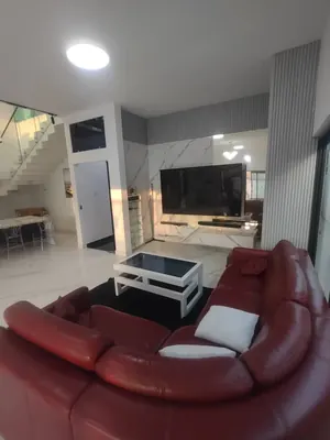 Villa duplex meublée 3 chambres à louer à Baguida – à partir de 500 000 FCFA — photo 3