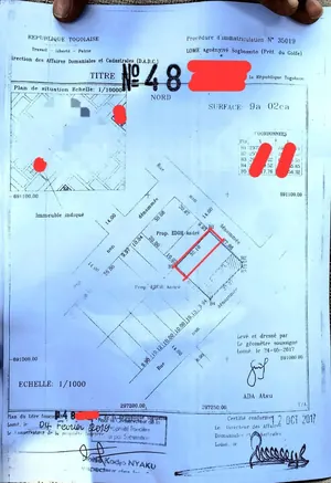 Terrain demi-lot 300 m² en vente à Agoè Sogbossito Oando – 15 millions FCFA