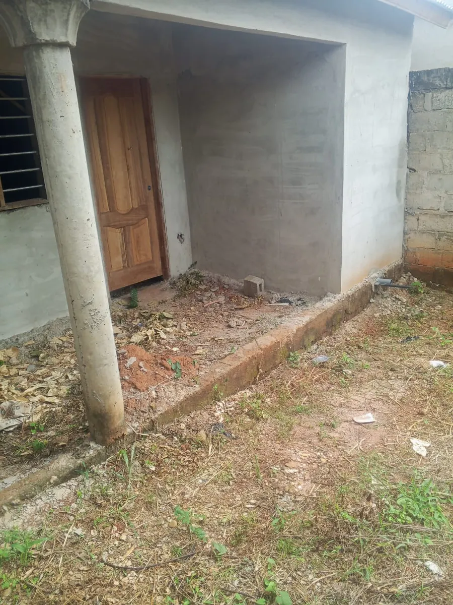 Villa 5 pièces en vente sur demi-lot à Agoè Logopé – 20 millions FCFA