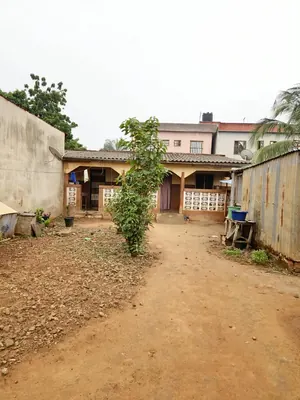 Maison à vendre en urgence à Agoè Légbassito, proche du lycée – à partir de 14 millions FCFA — photo 3