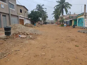 Villa 3 chambres de 300 m² en vente à Avedji – 45 millions FCFA — photo 2