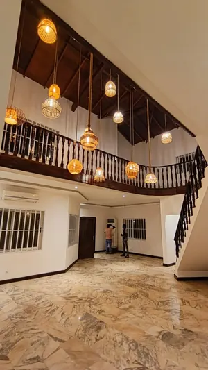 Villa 5 chambres à vendre à Tokoin Casablanca, 690 m² avec piscine et garage – 290 millions FCFA — photo 8