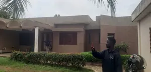 Villa 4 chambres sur 1 lot en vente à Djidjolé – 95 000 000 FCFA — photo 2