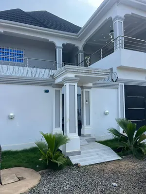 Villa duplex 3 chambres 150 m² en vente à Adidogomé Apedokoè, proche du goudron – 80 000 000 FCFA