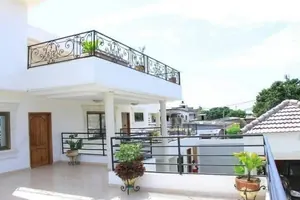 Villa duplex meublée avec piscine à louer à Akodésséwa – 1 500 000 FCFA/mois — photo 2