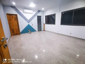 Vente d'un immeuble triplex à Donou, 15 chambres, nouvelle construction, titre foncier personnel – 450 millions FCFA — photo 14