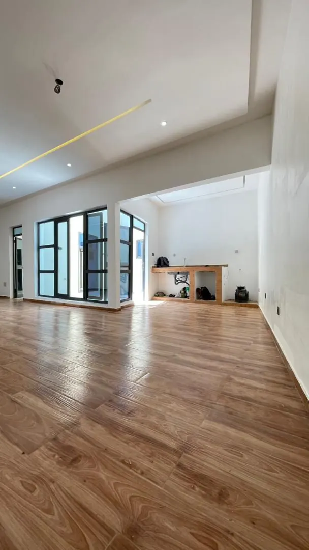 Mini villa duplex 3 chambres en vente à Zanguéra Afiadégnígban – 30 millions FCFA