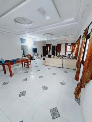 Vente d'une villa à Ségbé Akato, 7 chambres, R+1, nouvelle construction, demi-lot, à 200m du goudron – 65 millions FCFA — photo 3
