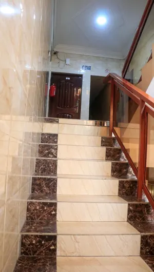 Vente d'un immeuble à Bé Kpéhénou, 2 compartiments (R+4 et R+3), 24 appartements + magasins, bord du goudron – 500 millions FCFA — photo 22