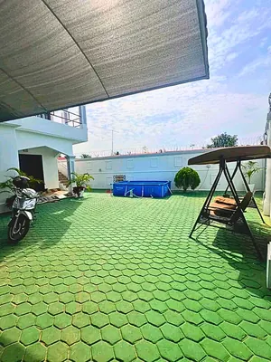 Villa meublée R+2 4 chambres à vendre à Adidogomé Segbé Agokpanou – 75 millions FCFA