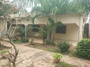 Villa 2 chambres en vente en angle de rue à Avedji Sito Pharmacie Maïna – 45 millions FCFA — photo 2