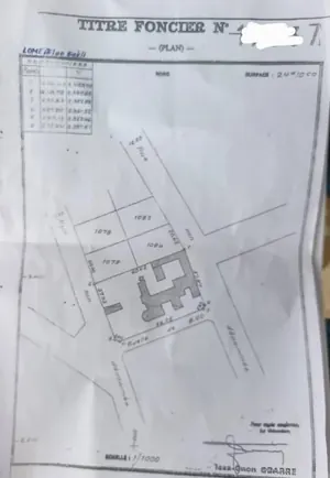 Terrain 4 lots de 2400 m² en vente en angle de rue à Djidjolé – à partir de 350 millions FCFA
