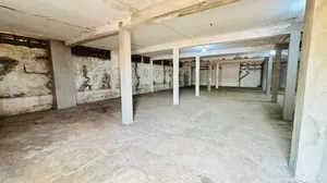 Entrepôt 400 m² à louer proche du goudron à Tokoin Aéroport – 1,5 million FCFA/mois — photo 4