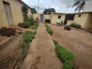 Maison 3 chambres sur 1 lot en vente à Agoè Kitidjan (État-Major) – 70 millions FCFA