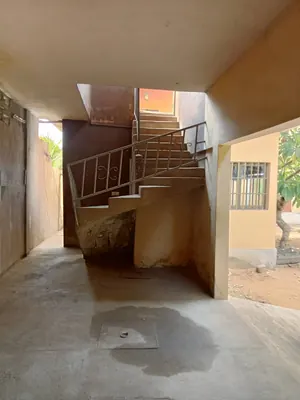 Vente d'une villa à Agbalepedo, 6 chambres, R+1 sur demi-lot, titre foncier – 125 millions FCFA — photo 15