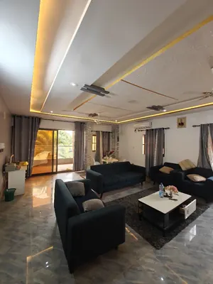 Villa duplex 5 chambres 300 m² en vente à Agoè Sogbossito Bar Avenir – 55 millions FCFA — photo 3