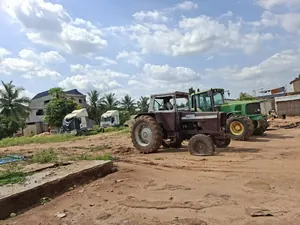 Vente de terrain à Adetikopé Sivé, 4 lots, double angle de rue, titre foncier – prix à partir de 25 millions FCFA le lot (100 millions le tout à débattre) — photo 2