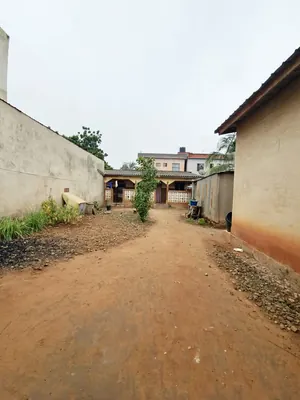 Maison à vendre en urgence à Agoè Légbassito, proche du lycée – à partir de 14 millions FCFA — photo 5