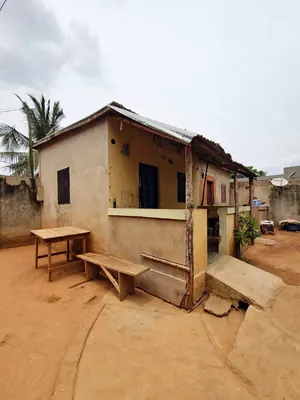 Vente d'une maison à Sogbossito Supermarché Dauphine, demi-lot en angle de rues, 300m du goudron – à partir de 22 500 000 FCFA — photo 11
