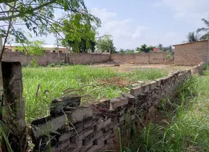 Terrain 600 m² avec bâtie 3 pièces en vente à Adidogomé Sagbado – 18 millions FCFA — photo 3