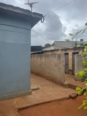 Vente d'une maison à Hedzranawoé, 3 pièces, 600 m² – 55 millions FCFA à débattre — photo 2