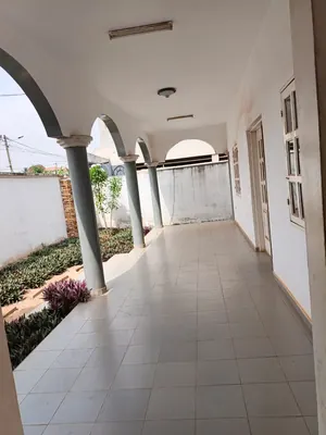 Villa 3 chambres à vendre à Agoe Fil Ô Park – 100 millions FCFA