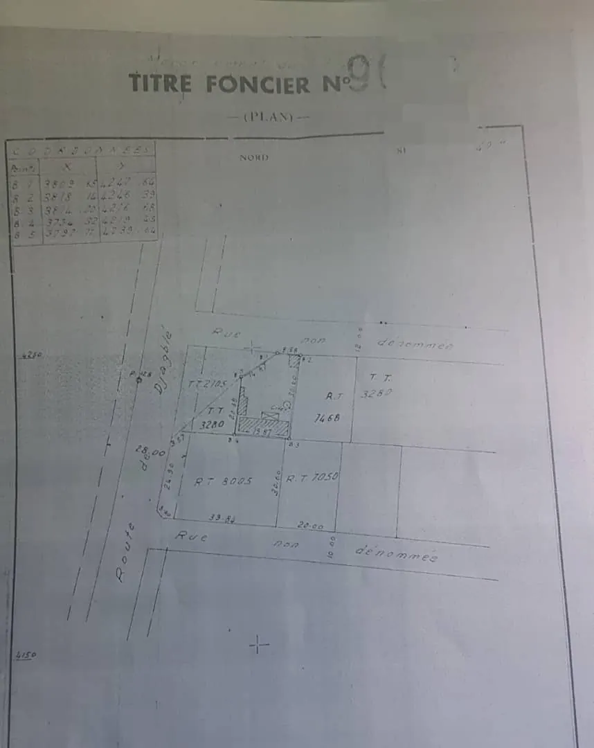 Terrain 1 lot en vente à Nukafu St Joseph, proche du goudron – 100 millions FCFA