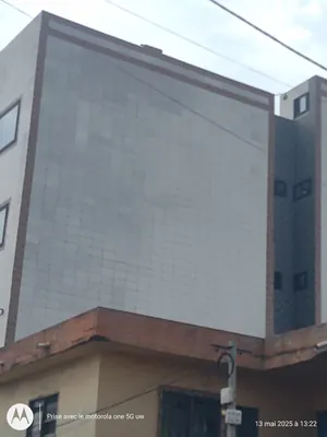 Immeuble R+3 de 4 appartements en vente à Dekon Lom-Nava, bord du goudron – 150 millions FCFA — photo 4