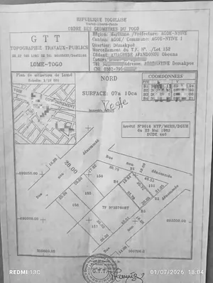 Vente d'un terrain à Agoè Démakpoè, 710 m², à 40 mètres du goudron – 55 000 000 FCFA