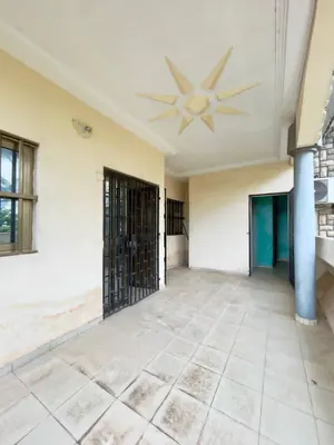 Villa duplex 5 chambres en vente à Adidogomé Avé Maria – 75 millions FCFA — photo 3