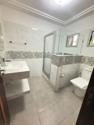 Villa duplex 4 chambres à louer à Nyékonakpoè – 800 000 FCFA